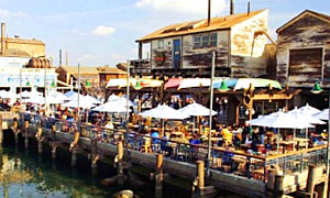 (Mini guide) Les restaurants de Disneyland Resort en Californie PacWharfDinLowBand